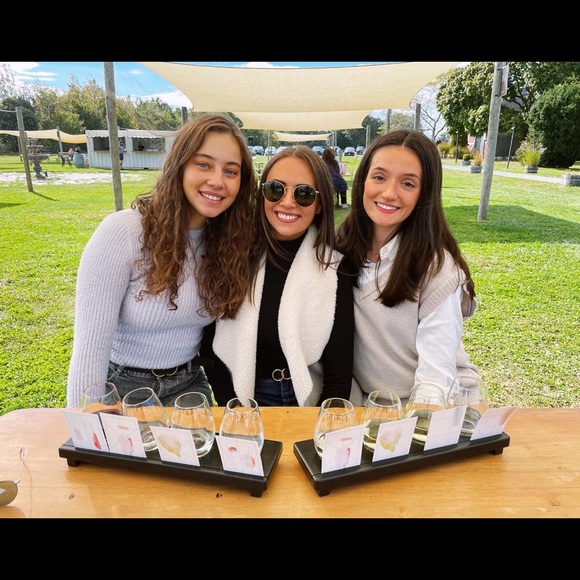 Meet your Posher, Alexa - Picture 2 of 2